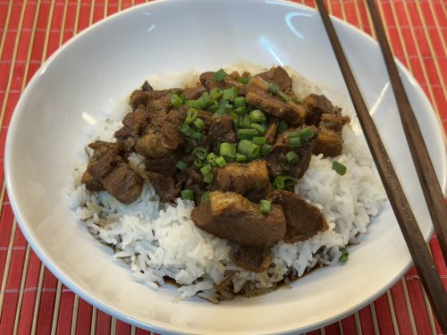 Čínský dušený vepřový bůček na sójové omáčce – Chinese Braised Pork Belly