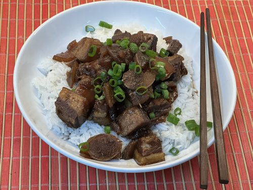豚の角煮 (Buta no Kakuni) – japonský dušený vepřový bůček