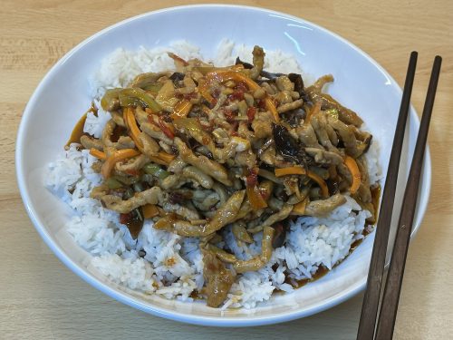 Vepřové nudličky s vůní jako ryba – Yúxiāng ròusī – 鱼香肉丝